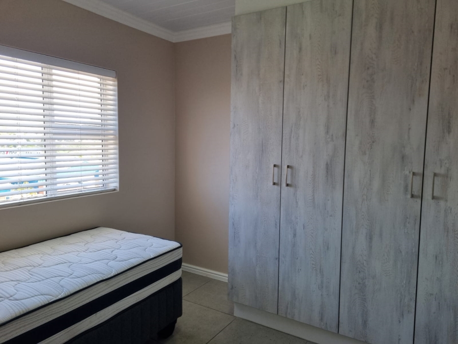 To Let 2 Bedroom Property for Rent in Voorbaai Western Cape